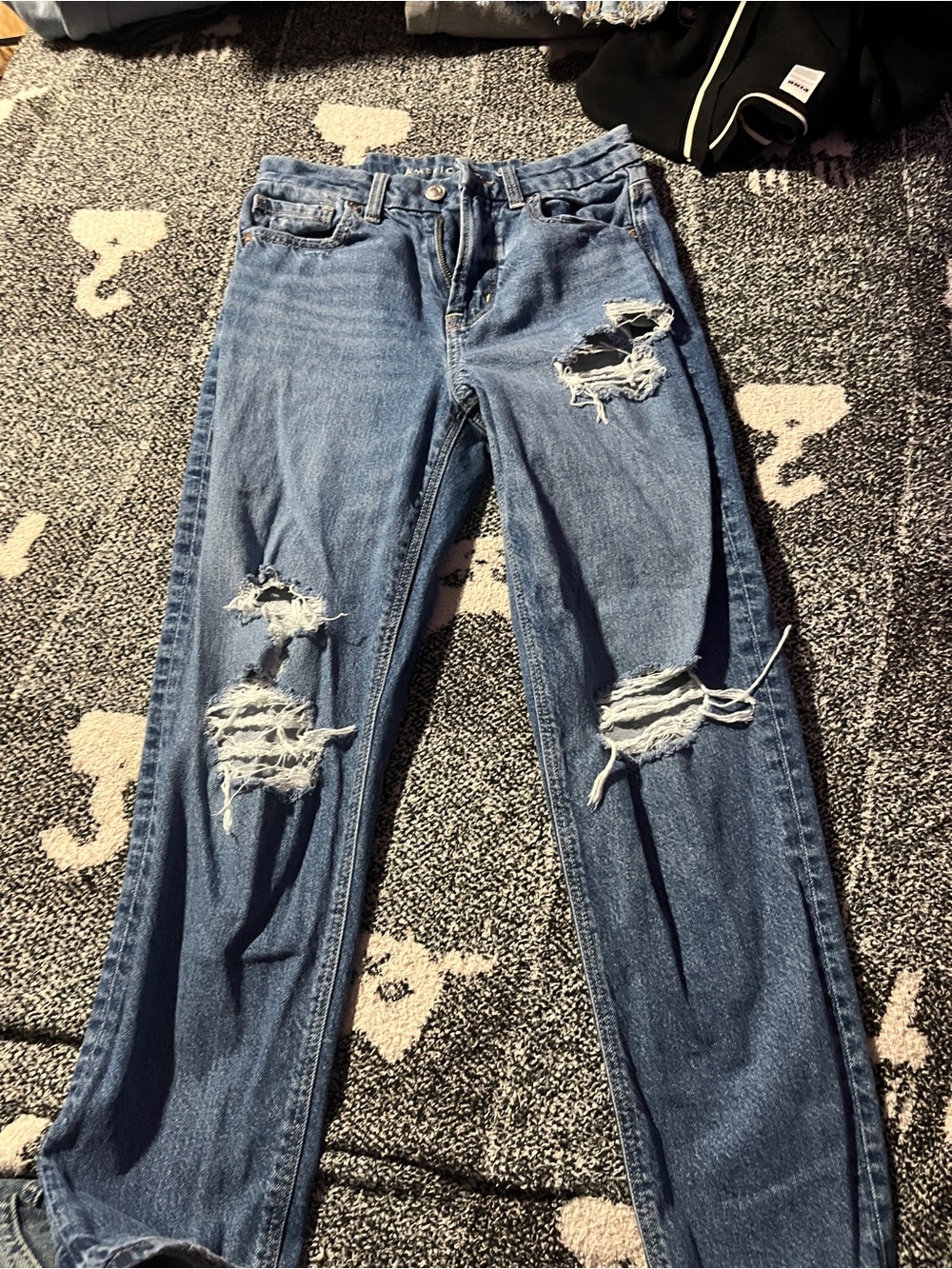 American Eagle Outfitters High-Rise Distressed Blue Jeans